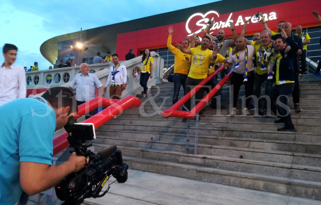 Final4 Belgrade - filming Fenebahce fans at Belgrade Arena